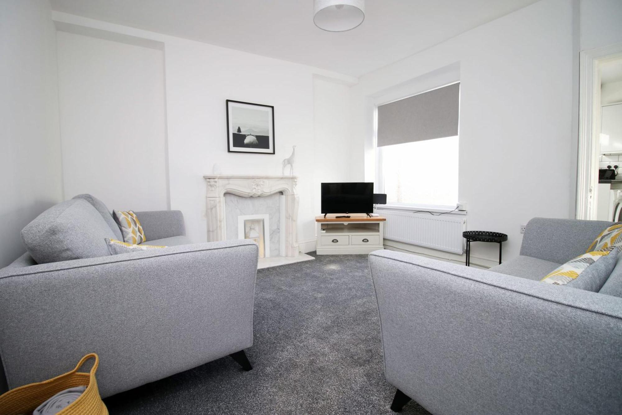 Very Special Home In Rhondda Valley Herbert House By Staystaycations Treorky ภายนอก รูปภาพ